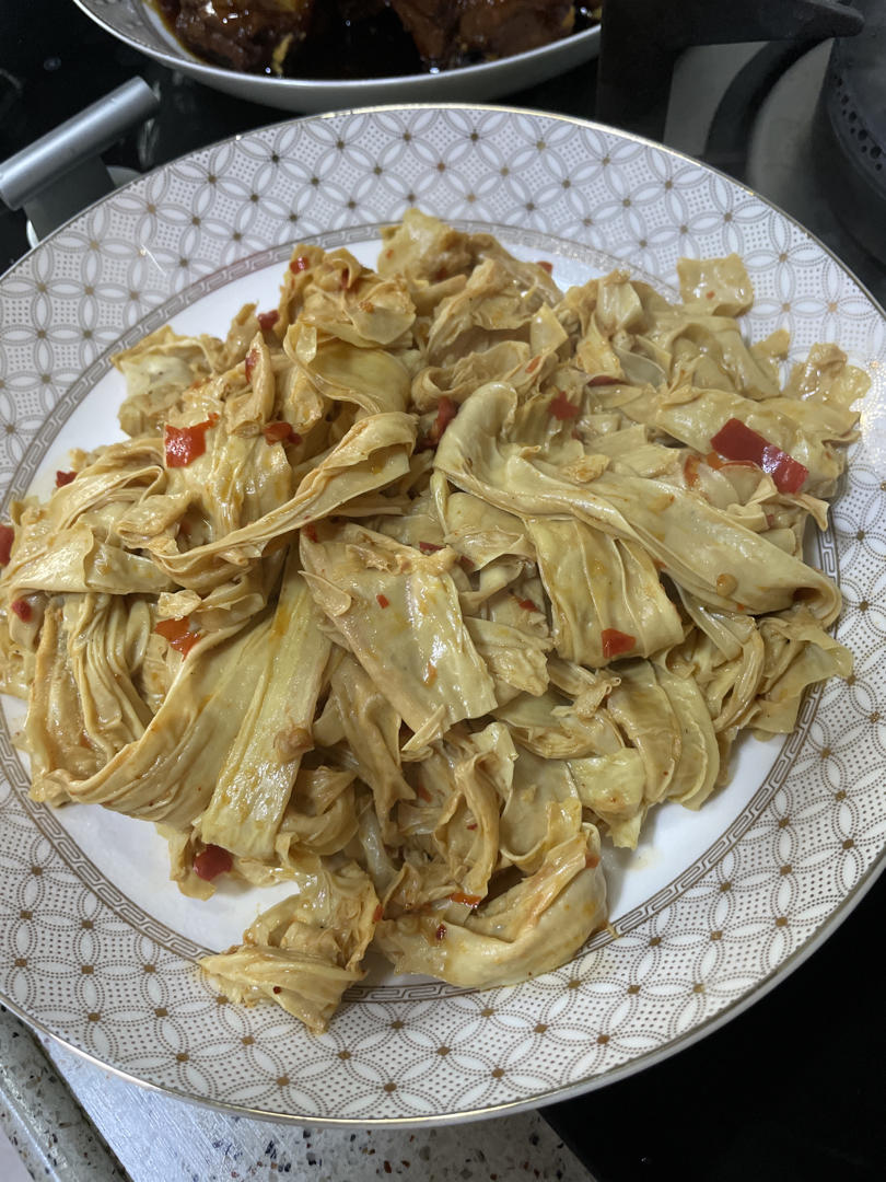 双椒烩炒豆油皮