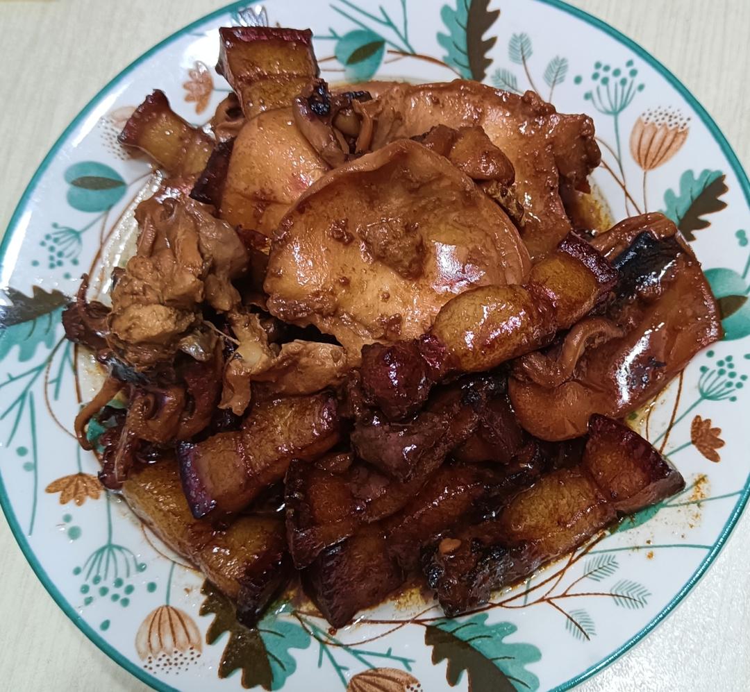 墨鱼红烧肉