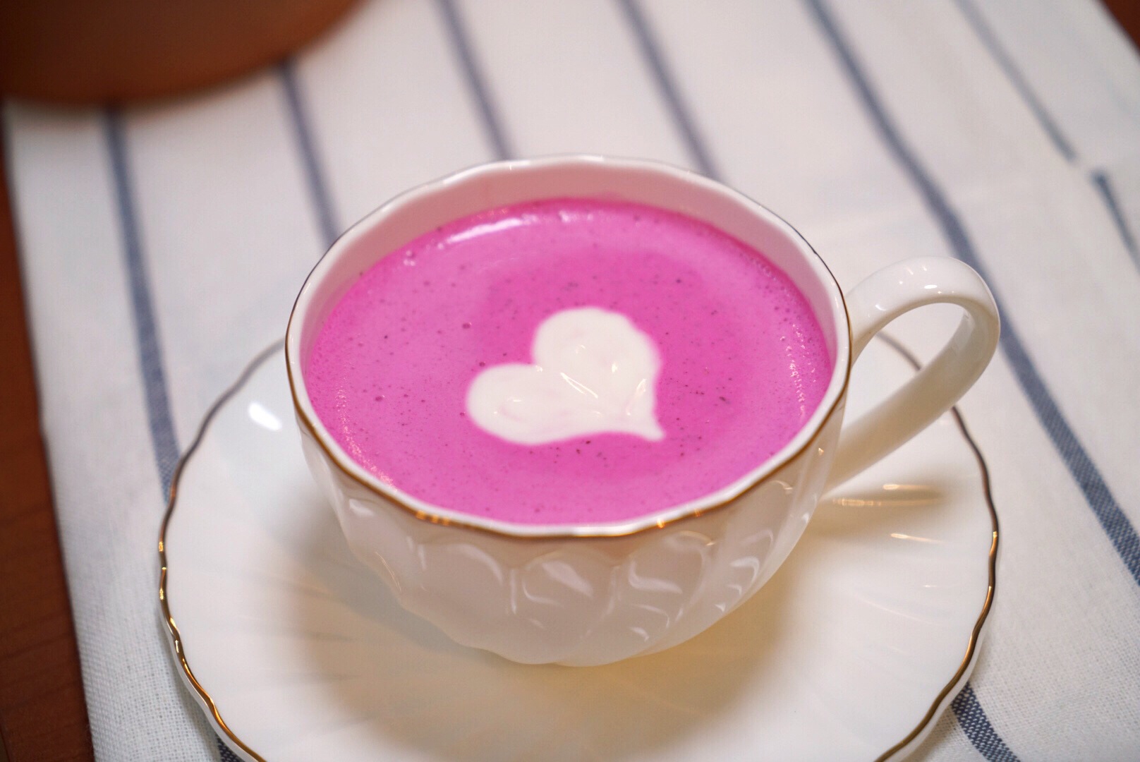 情人节特饮-火龙果酸奶的做法