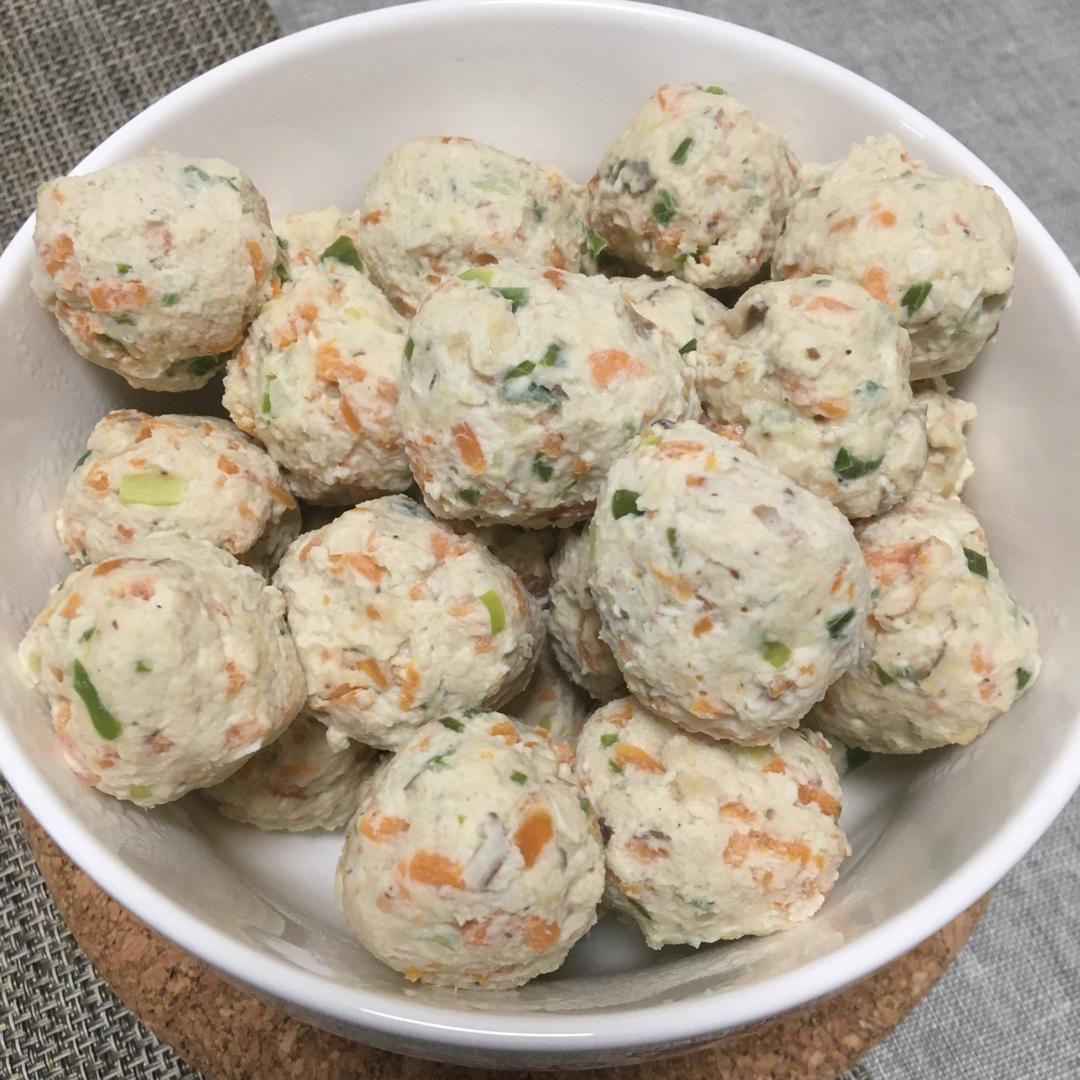 爱折腾的李小厨做的自制鸡肉丸鸡胸脯终于有了好吃法