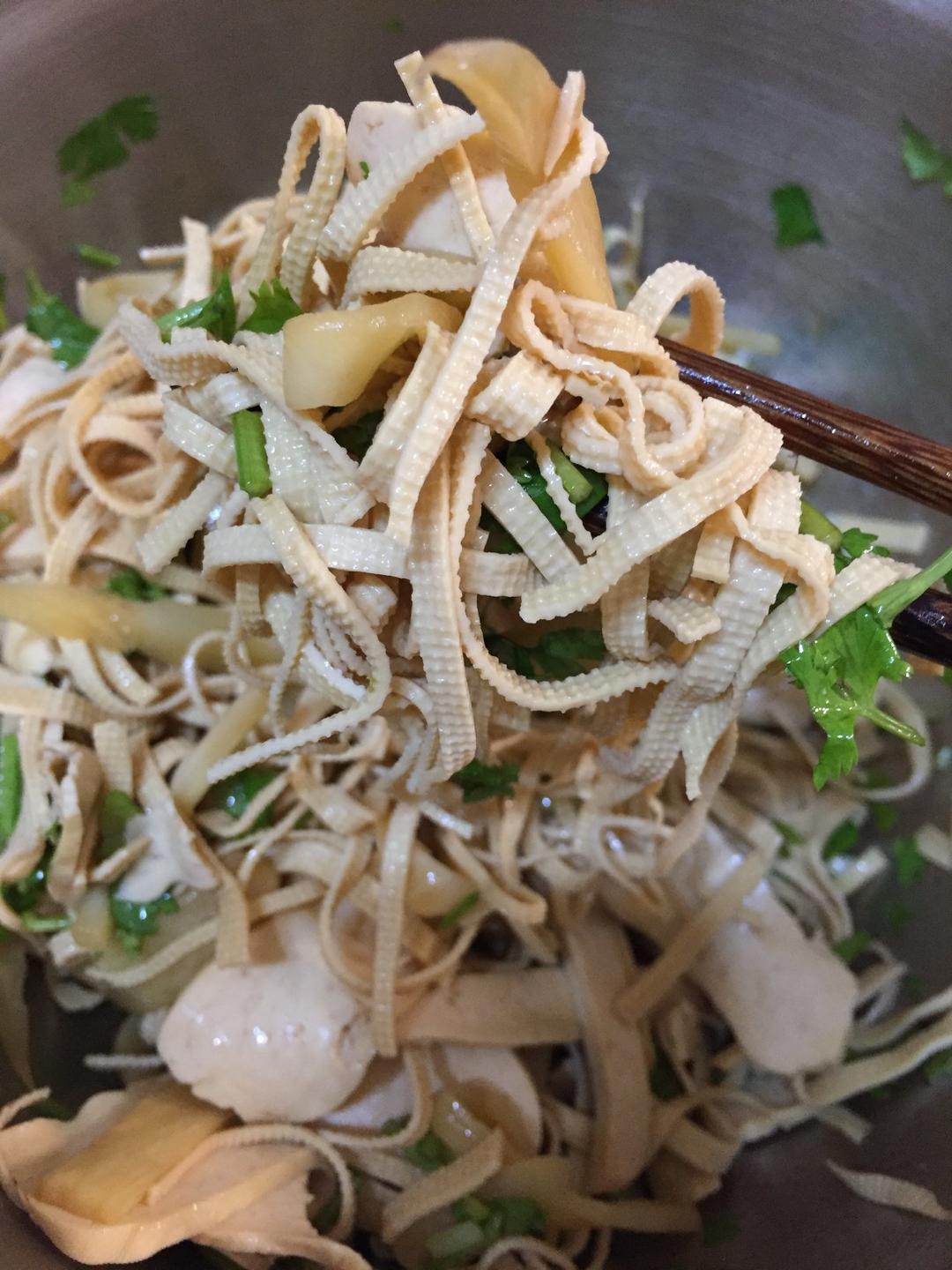 凉拌千张(豆腐皮)