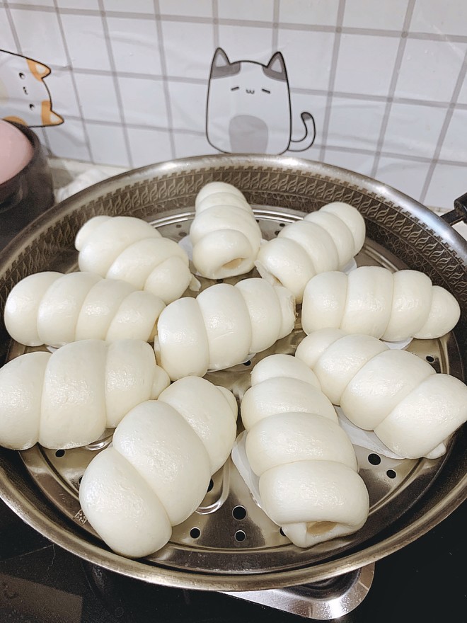 做一锅胖嘟嘟软乎乎肠仔馒头卷的做法步骤图 罗罗的厨房呀 下厨房