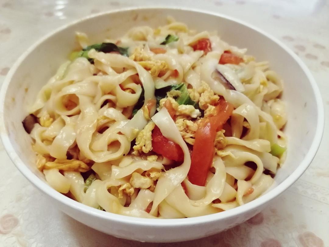 西红柿炒刀削面