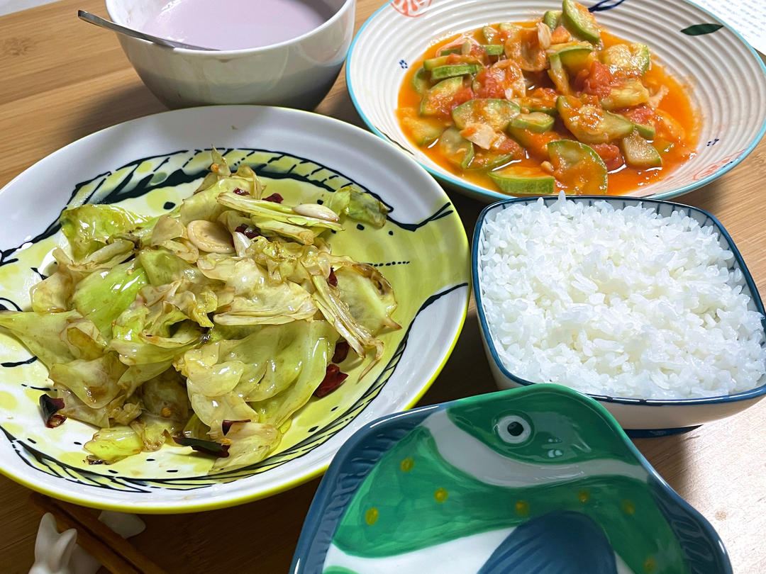 西红柿炒西葫芦