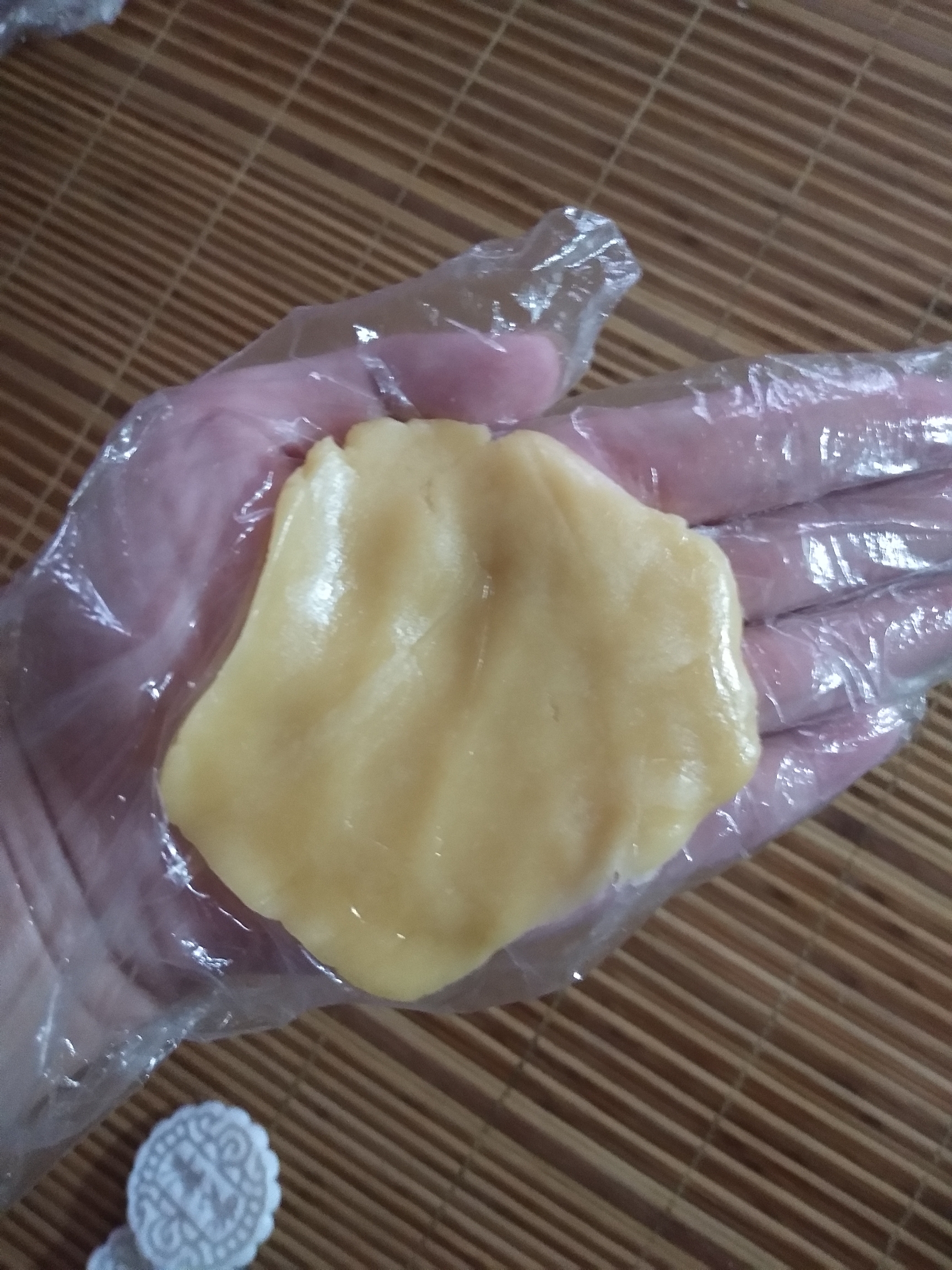 奶黄椰蓉提子月饼（不一样的中秋节）的做法 步骤4