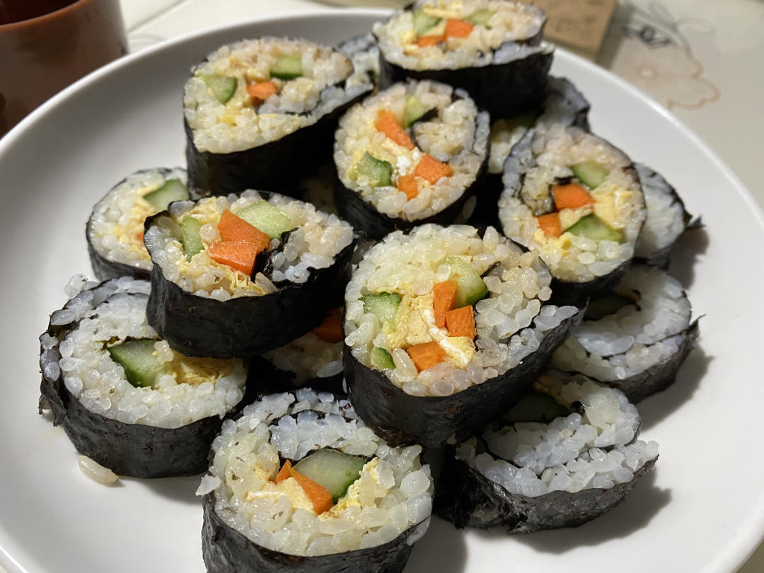 自制寿司（含寿司醋配方和超详细寿司卷法）