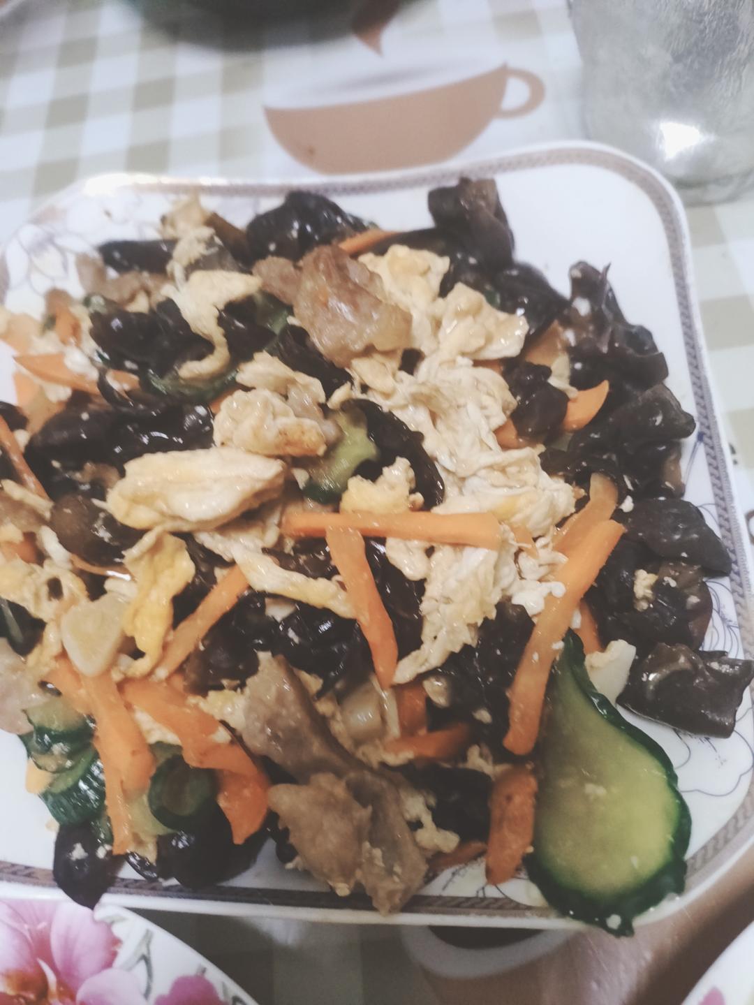 适合小朋友口味的简易版木须肉，新手烹饪必学家常菜，一盘5种食材，鲜香下饭