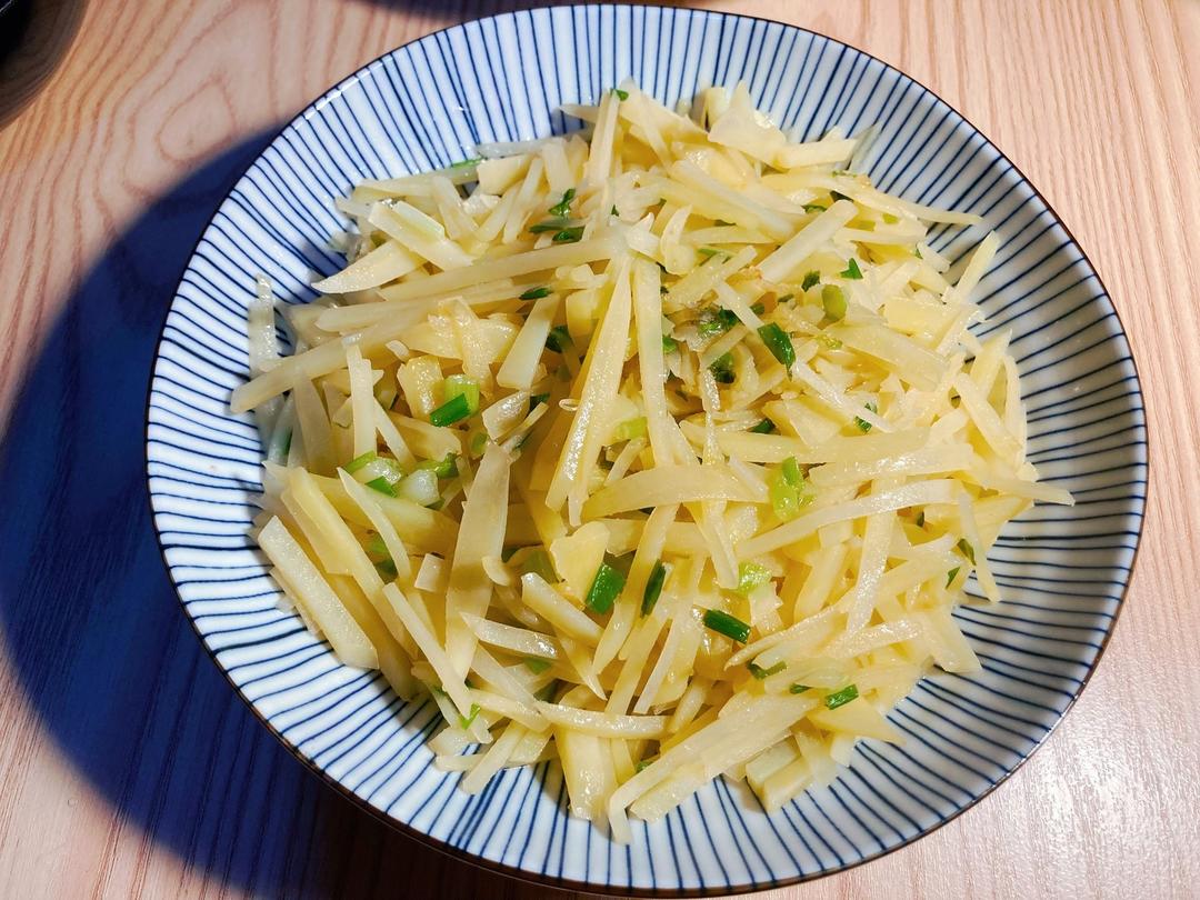 葱油土豆丝《鱼米之乡》的做法