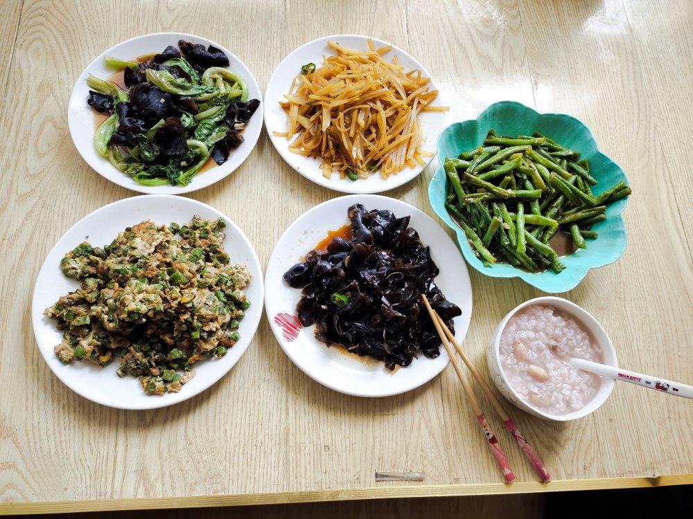 超简单家常木耳炒肉