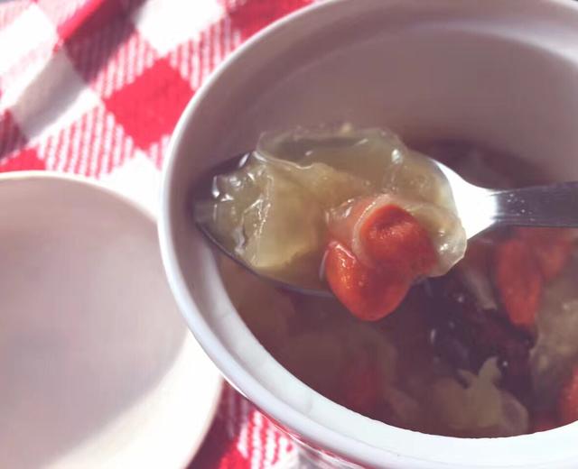 新鲜银耳红枣汤的做法