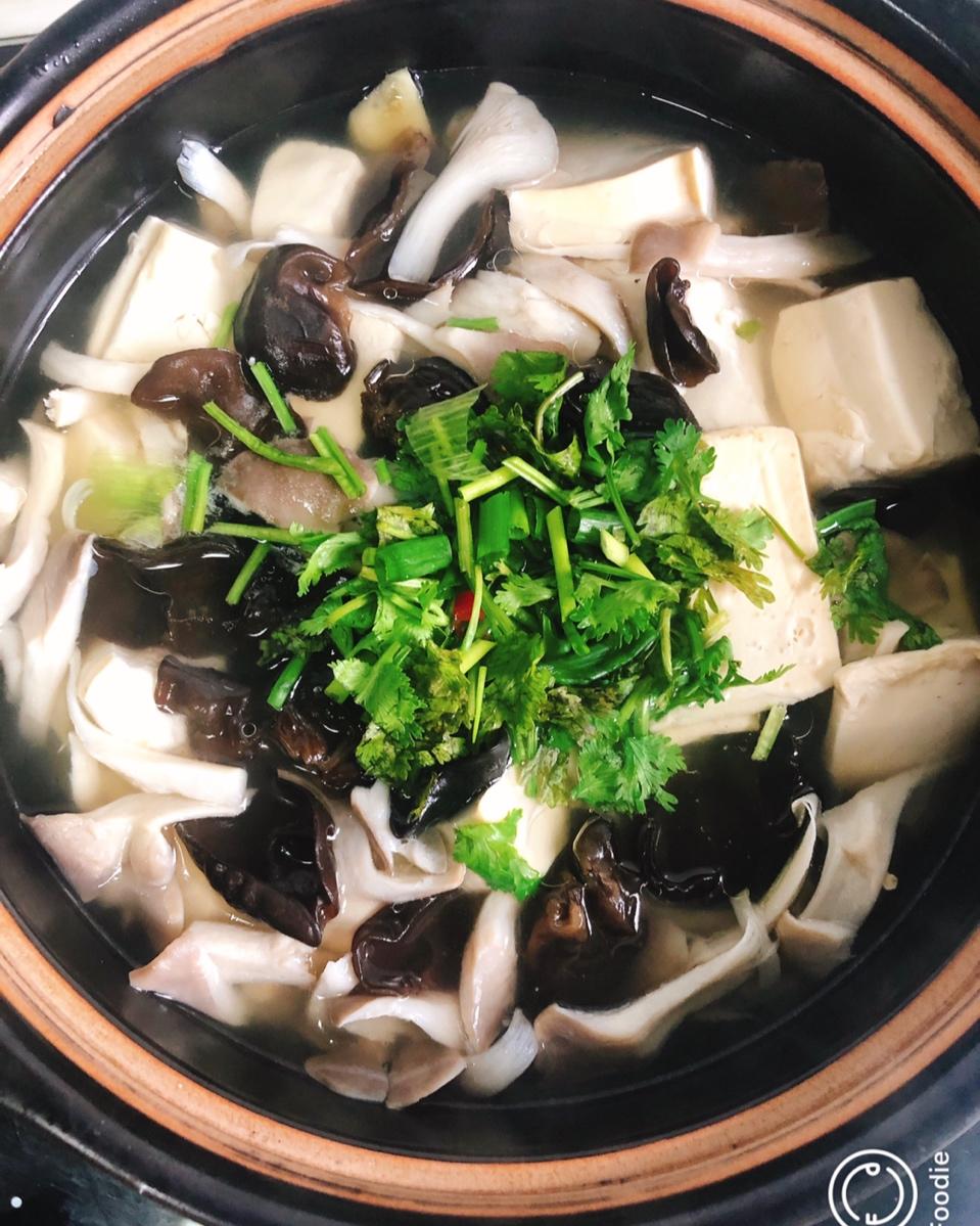 火腿豆腐平菇汤