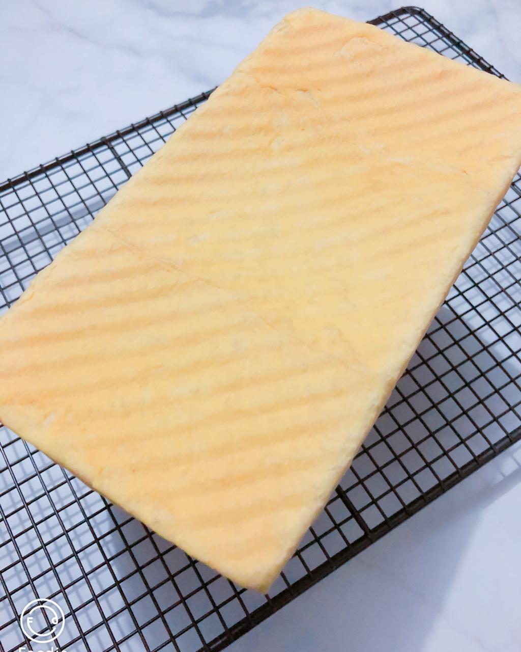 牛奶吐司——面包机揉面专用的方子，简单版！