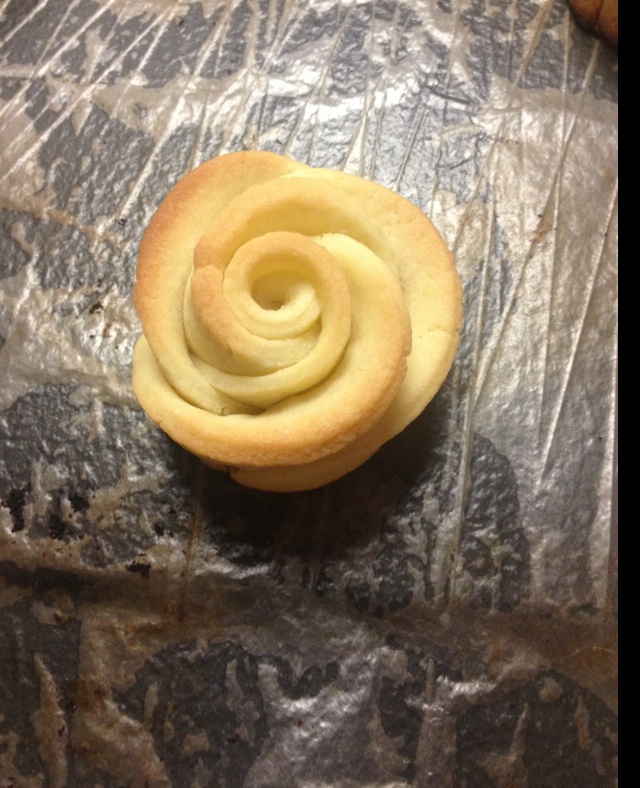 玫瑰花形的黄油饼干 shortbread