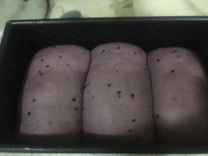 紫薯黑芝麻吐司的做法 步骤5