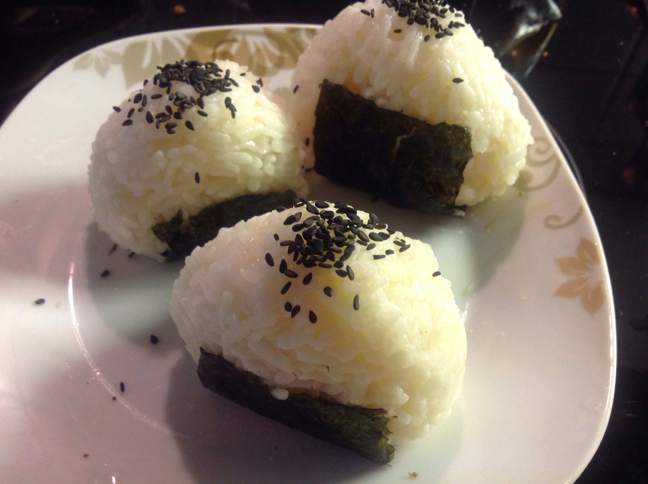 金枪鱼芝士饭团