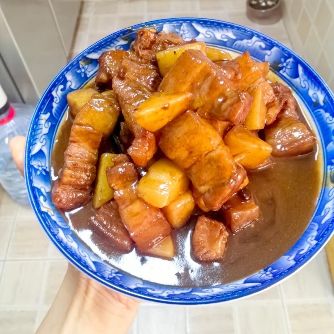 红烧肉炖土豆（丝毫不腻）