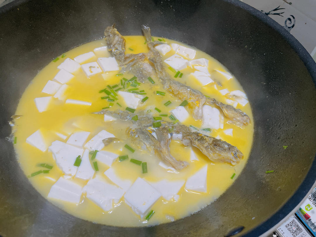 黄骨鱼豆腐汤