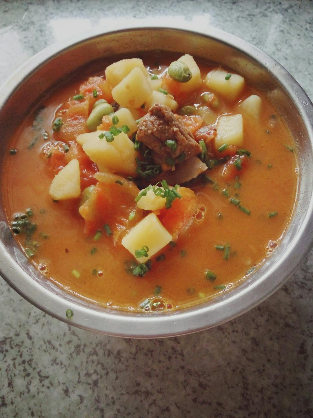 番茄土豆排骨汤