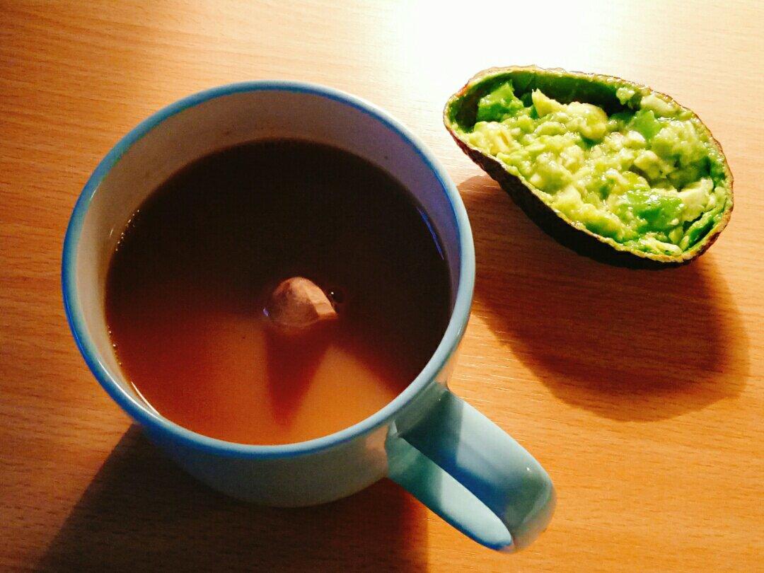 白糖拌牛油果（牛油果冰淇淋）