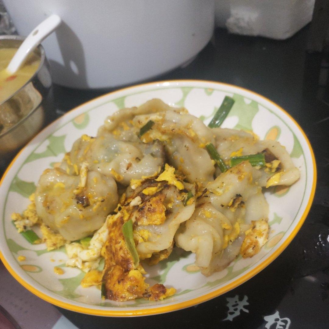 蛋煎饺子