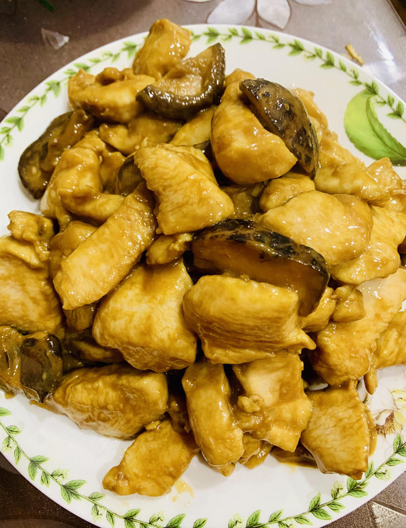 蚝油鸡胸肉炒香菇
