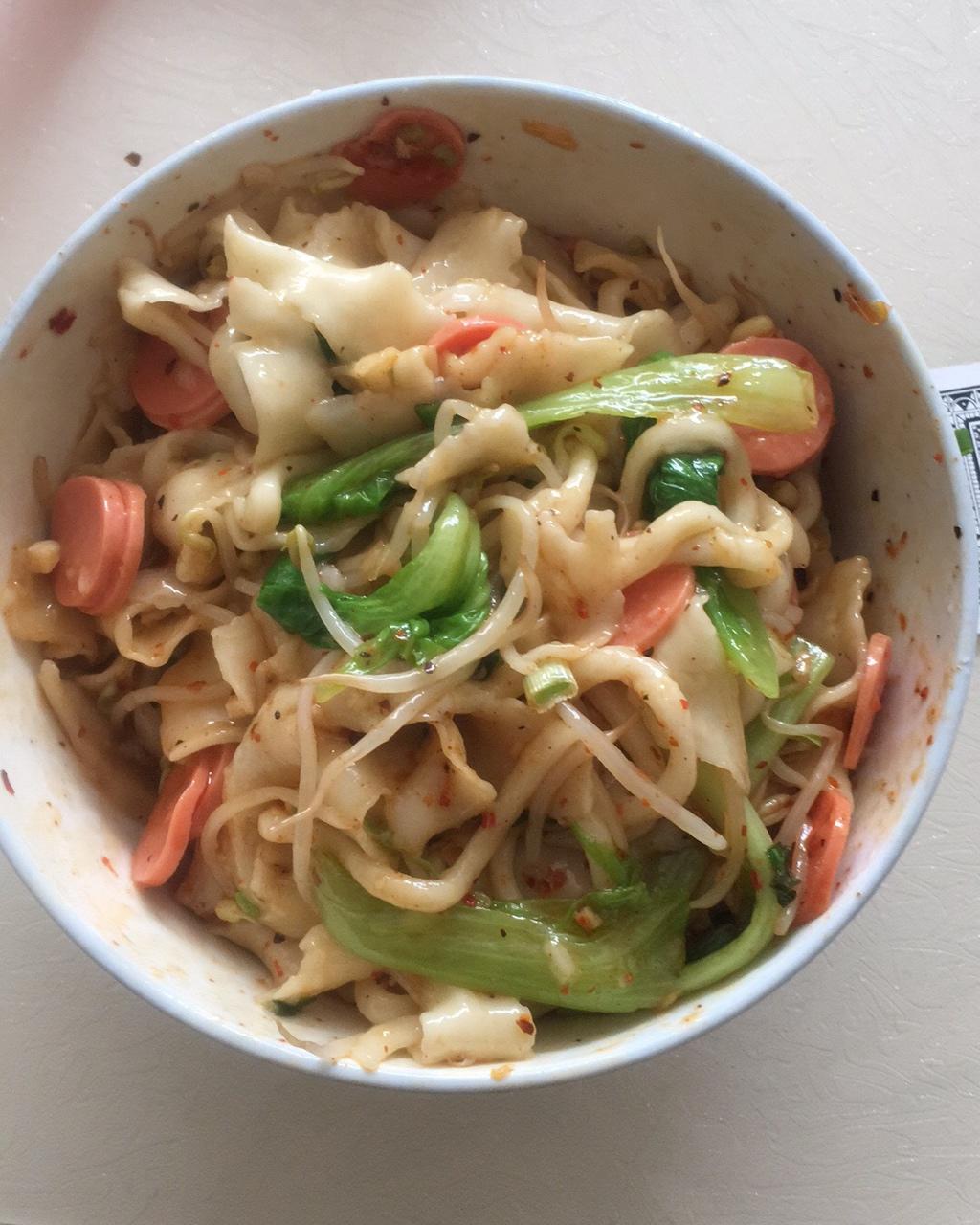 轻松做一碗油泼面