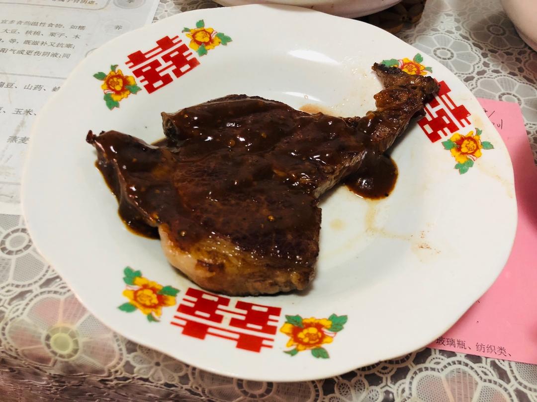 黑椒牛排