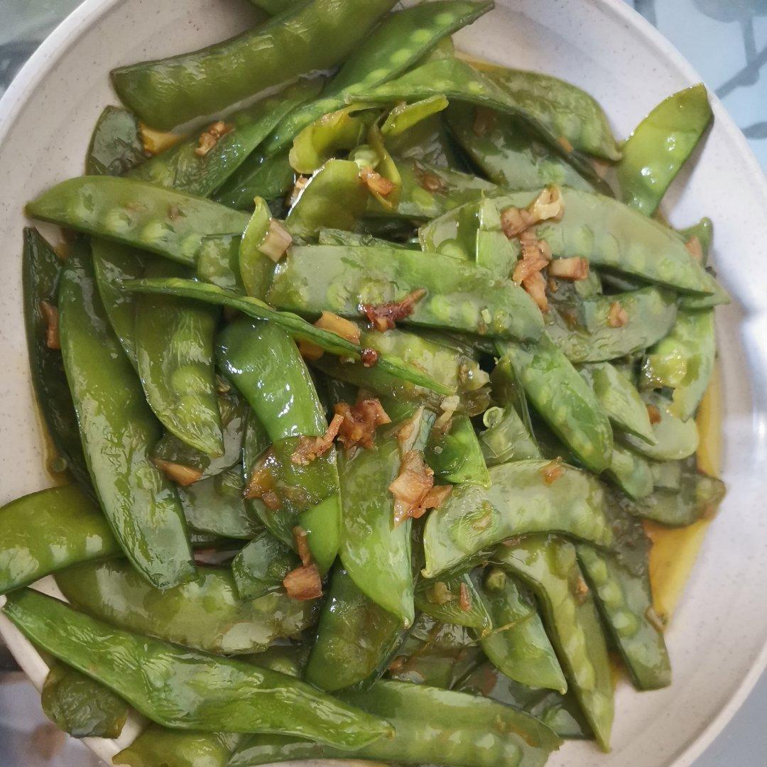 超简单的油焖扁豆角😋