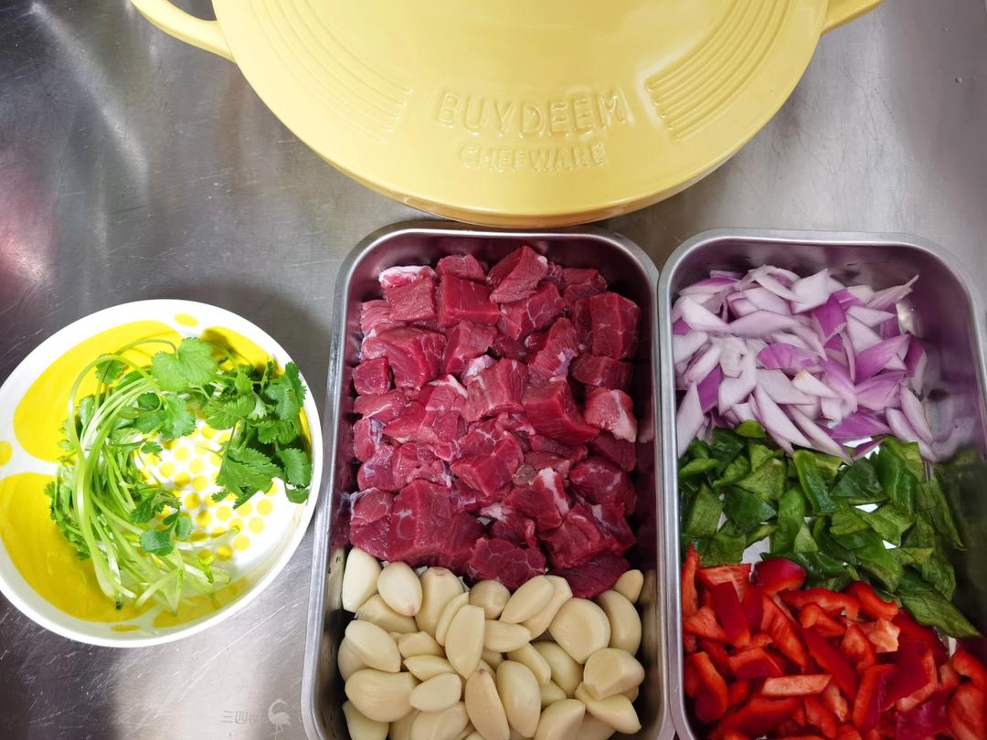 生焗牛小排-牛气冲天【北鼎年夜饭】