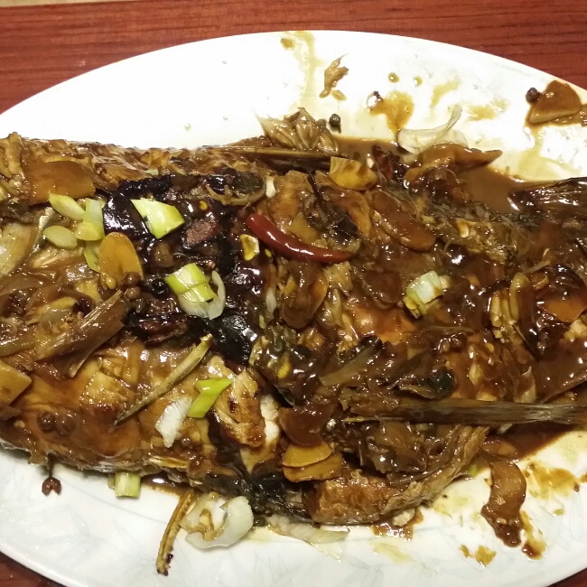 红烧鲤鱼