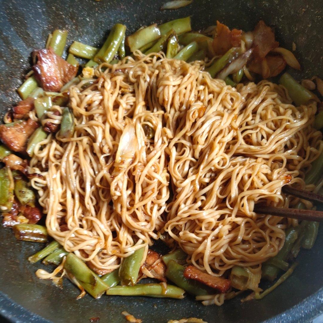 豆角焖面