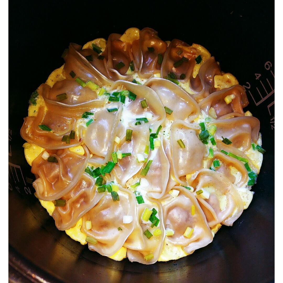 【电饭煲煎饺】