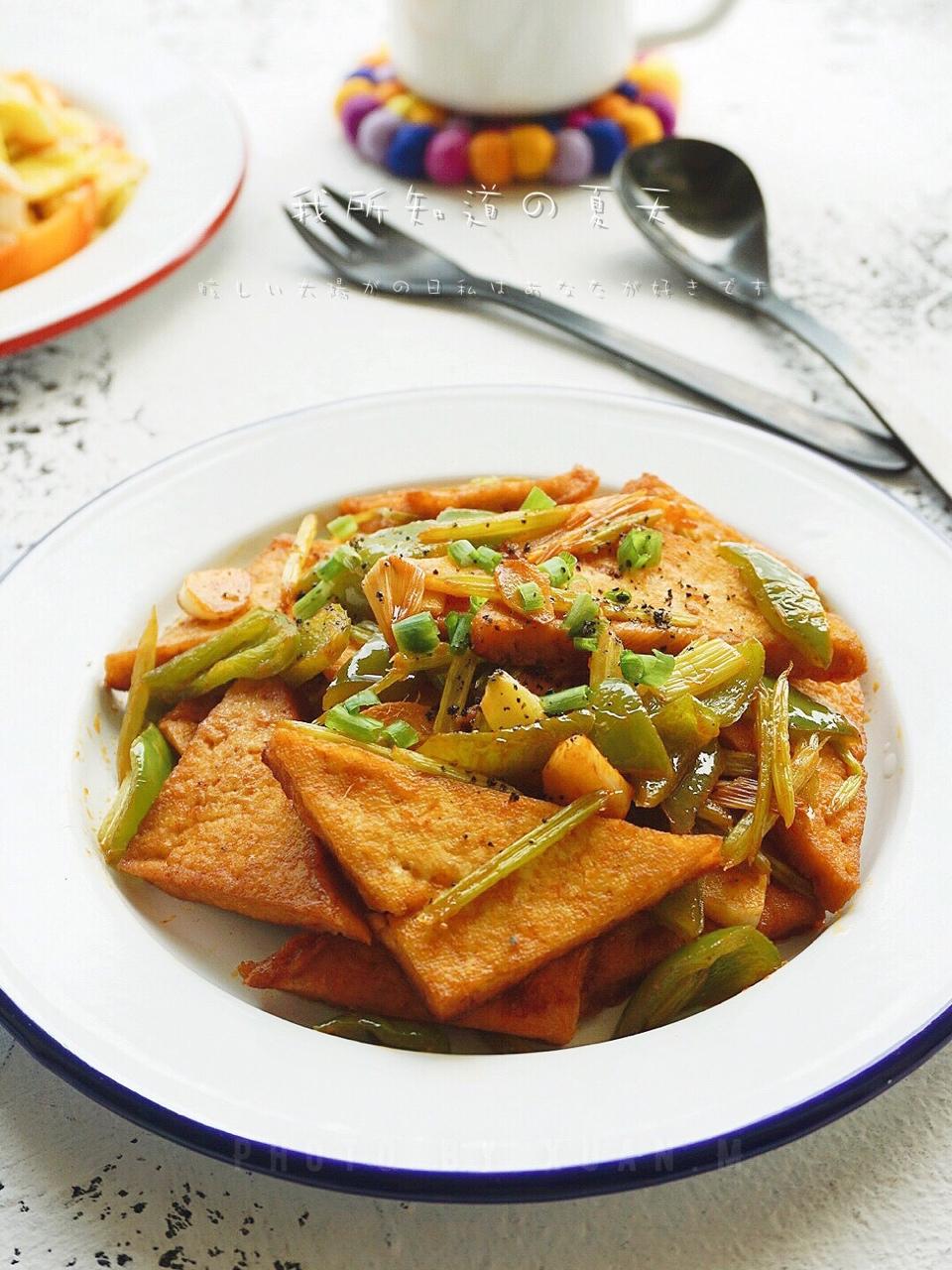 外酥里嫩的煎豆腐