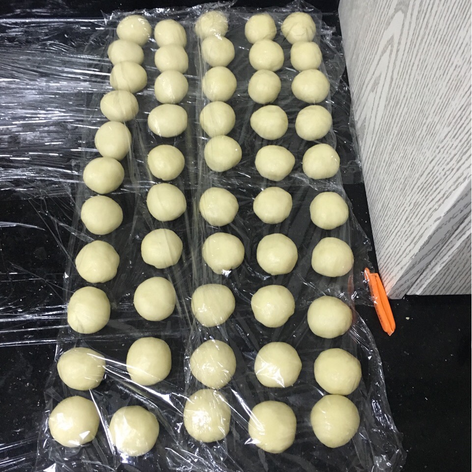 泳式鲜肉榨菜月饼