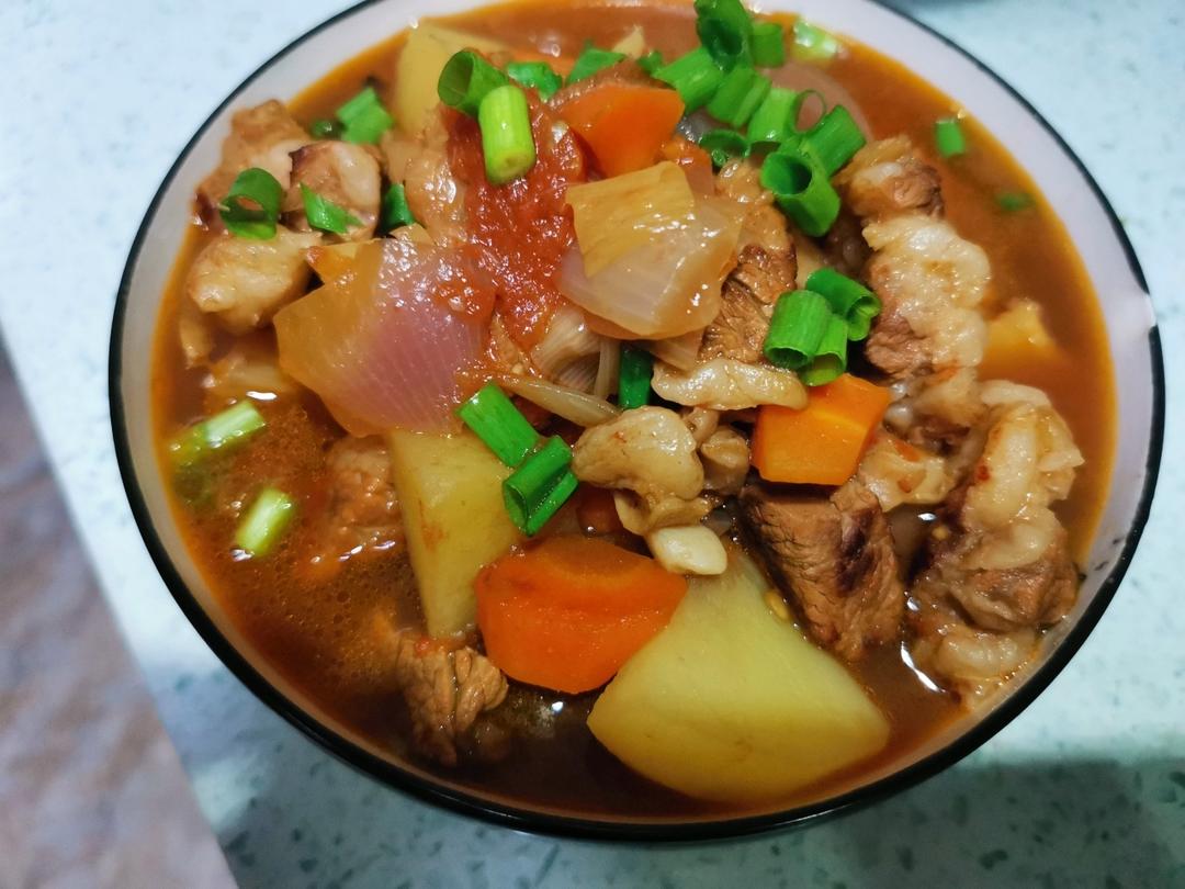 番茄土豆炖牛腩
