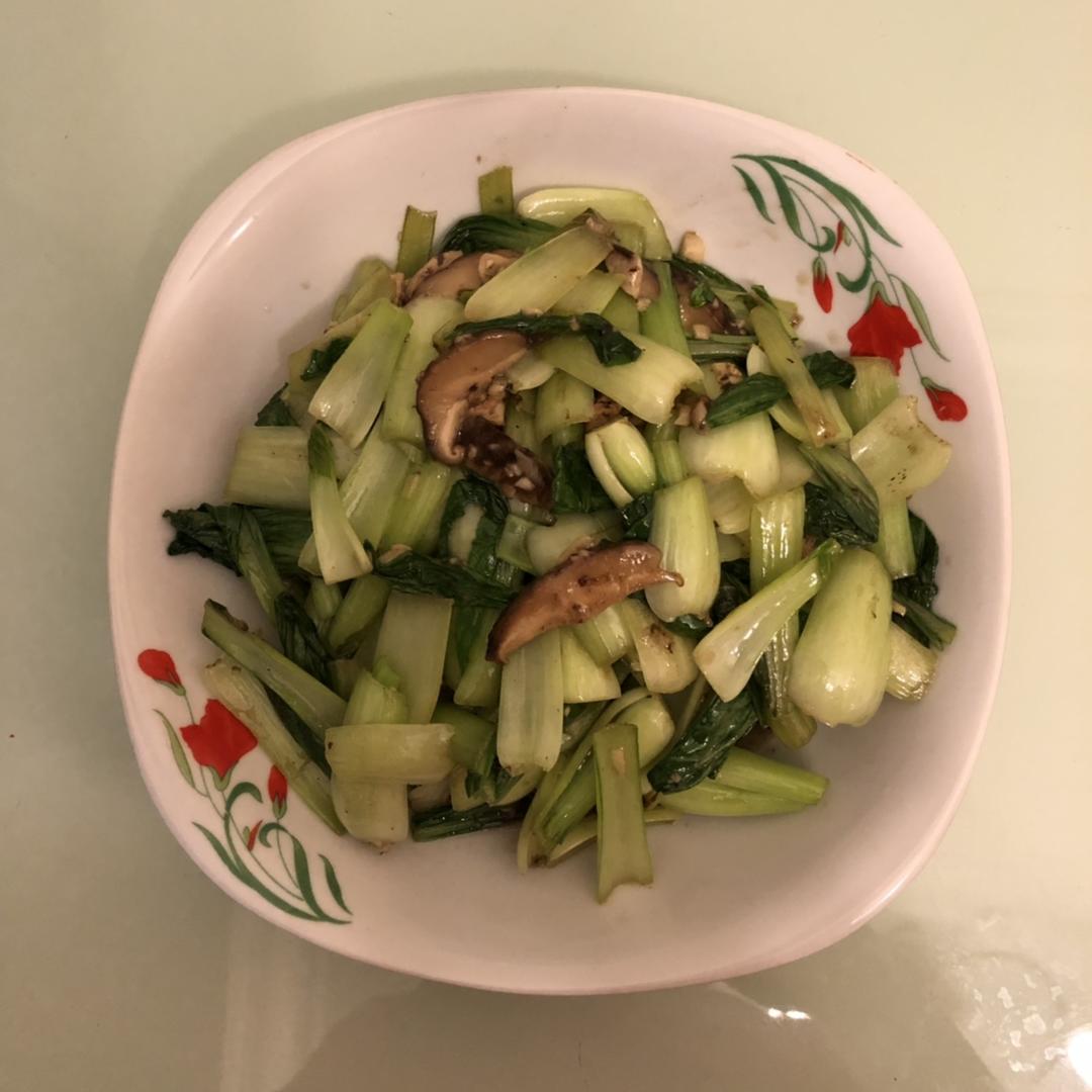 老丁的私房菜-香菇炒油菜