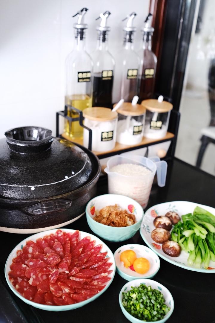 香肠煲仔饭
