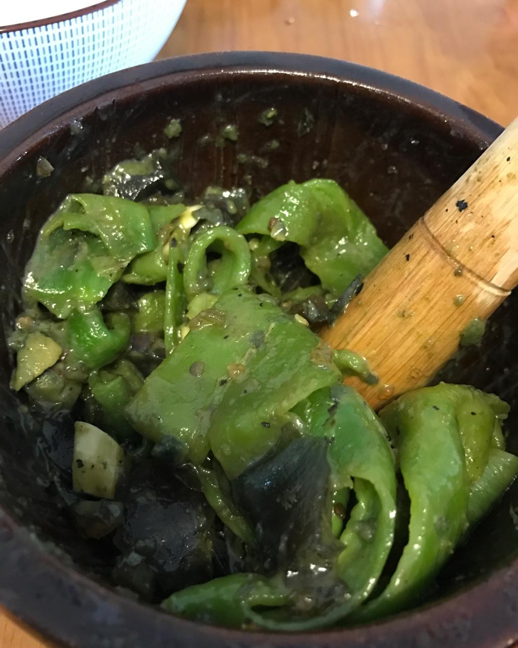 【正宗湘菜】擂辣椒皮蛋