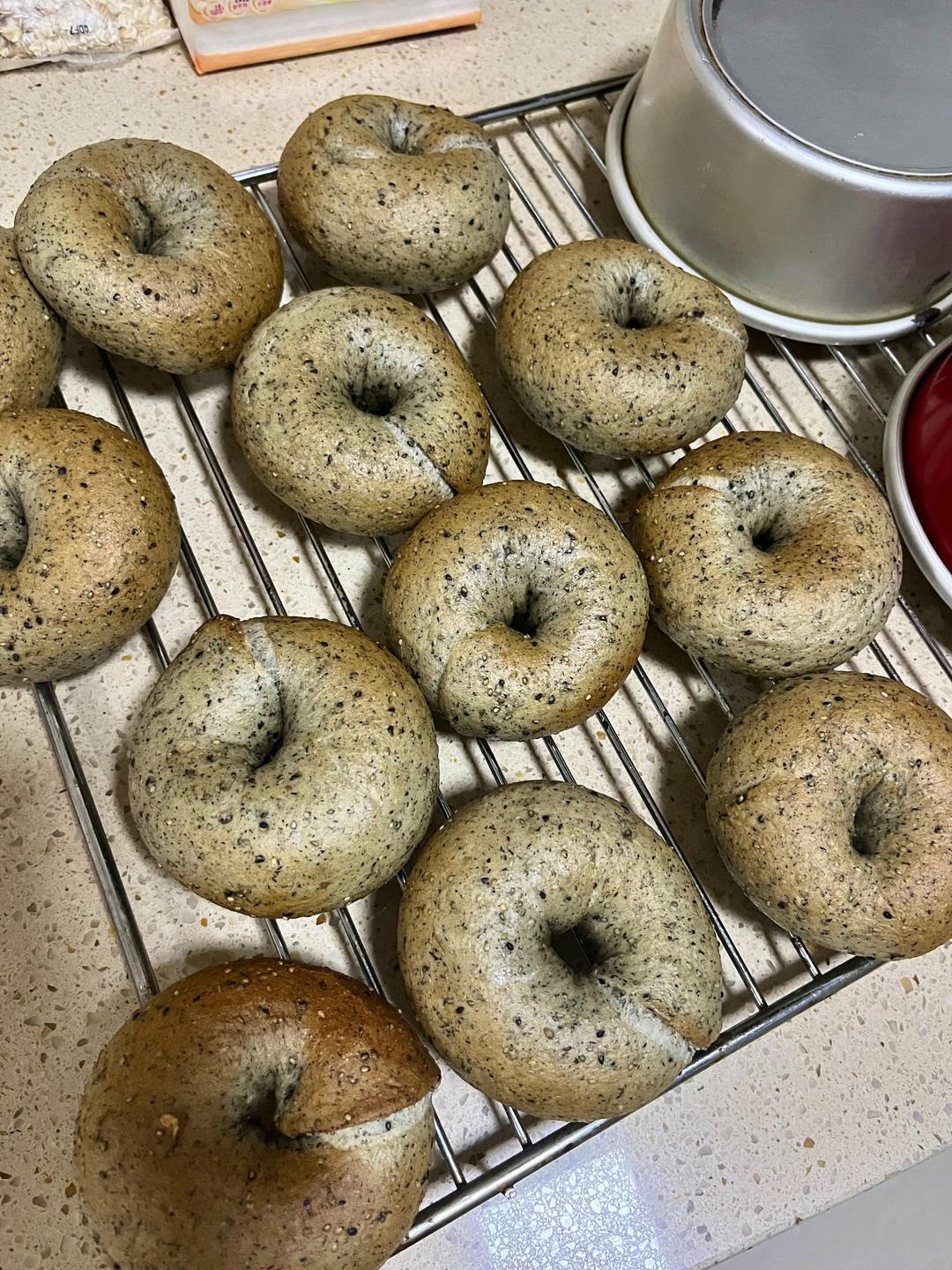 黑芝麻全麦贝果