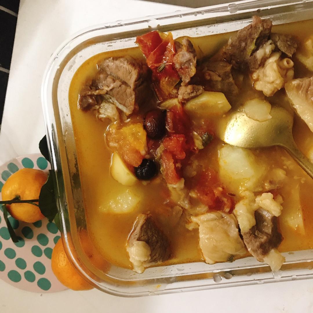 番茄土豆炖牛腩