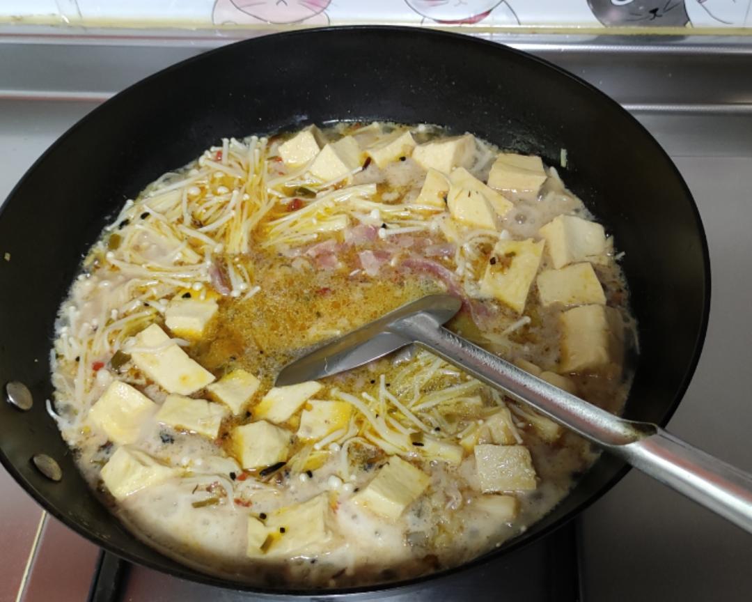 口味捞酸汤肥牛的做法