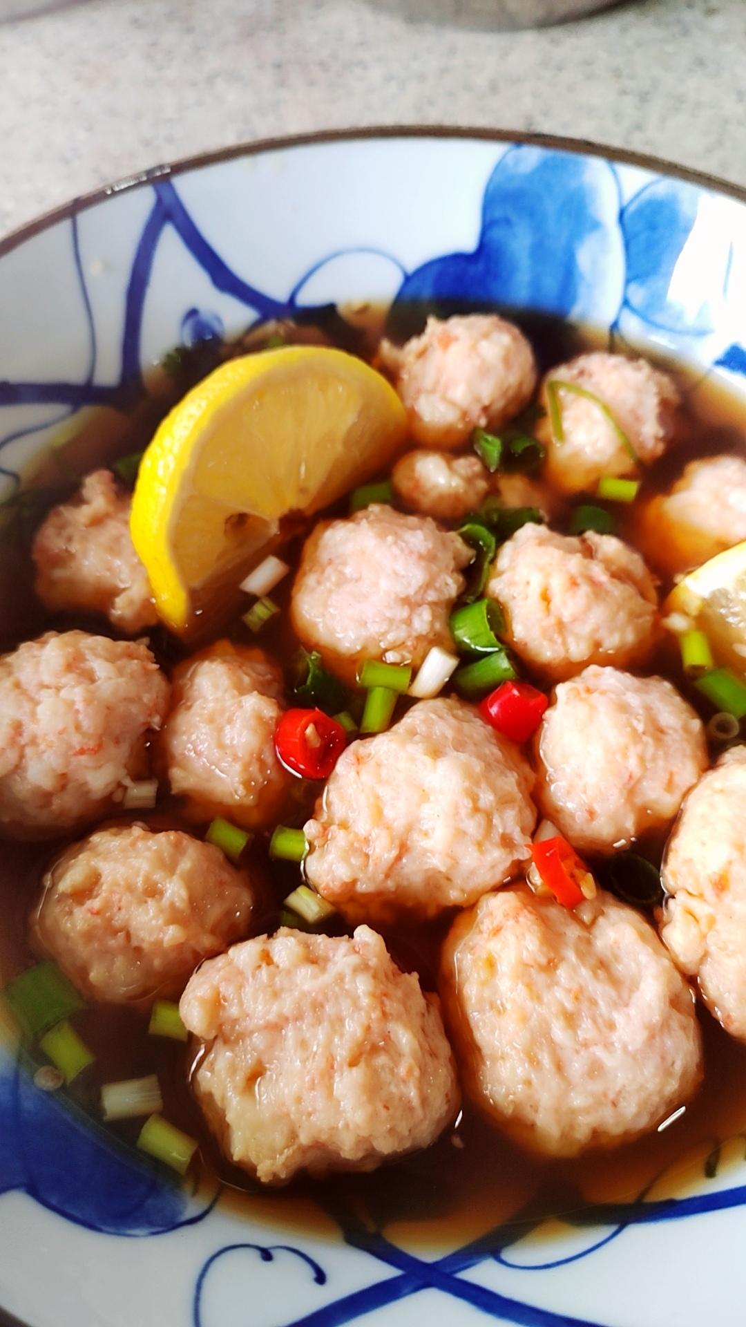 哇哦…在家做出来了海底捞泰式虾滑