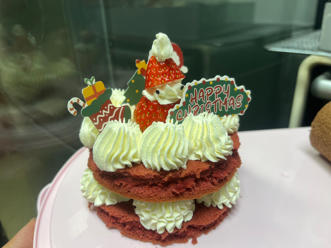 圣诞红丝绒花环蛋糕