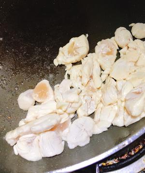 西葫芦炒鸡胸肉的做法 步骤3