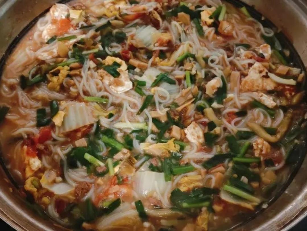 汤都喝光的云南小锅米线