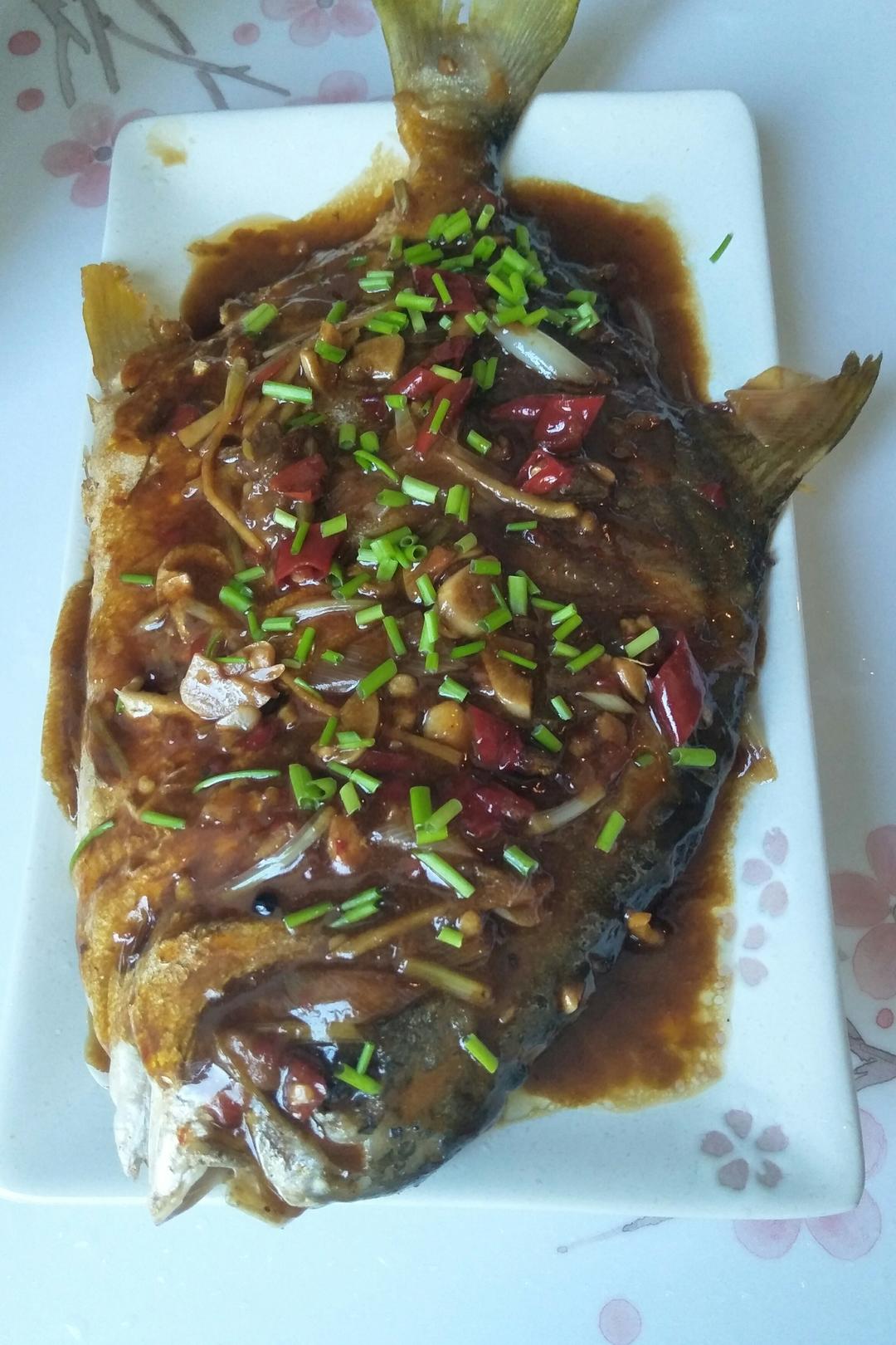 红烧金鲳鱼