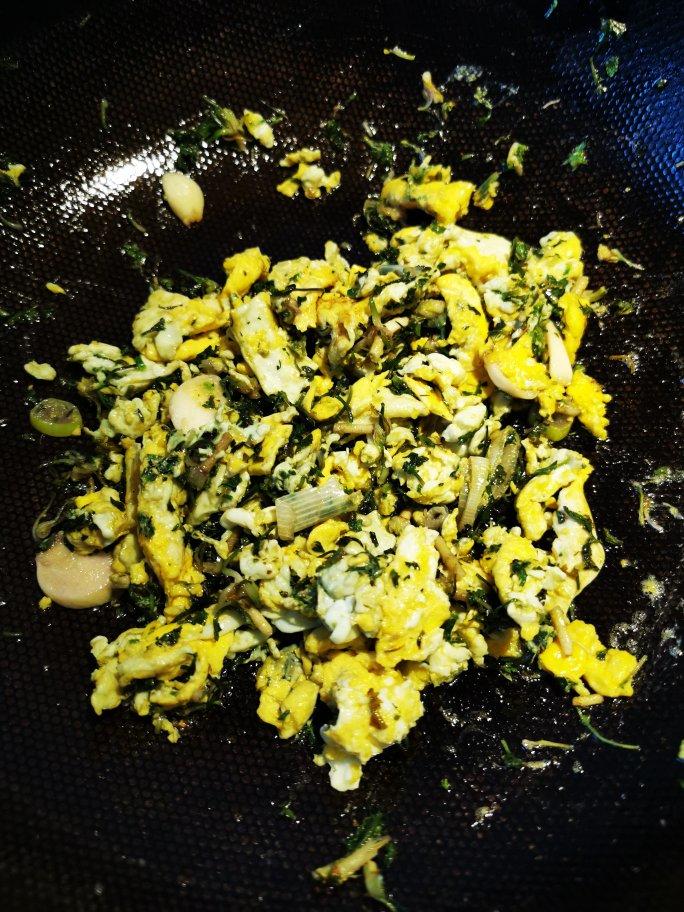 荠菜炒鸡蛋