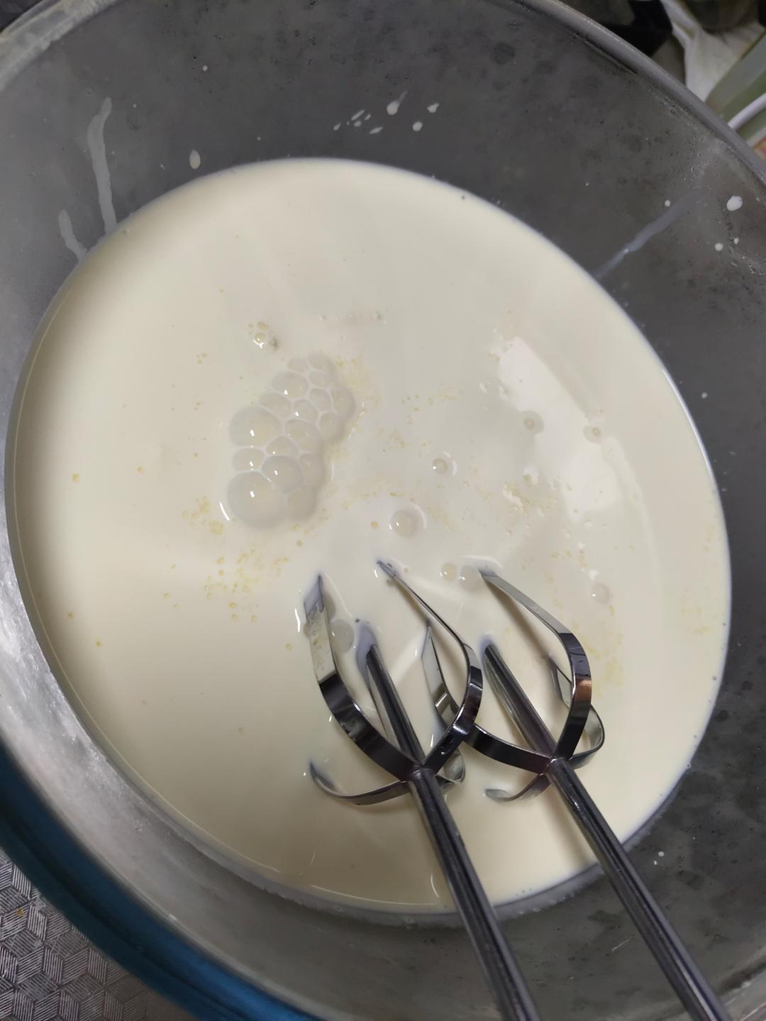 纯奶手撕吐司的做法 步骤1