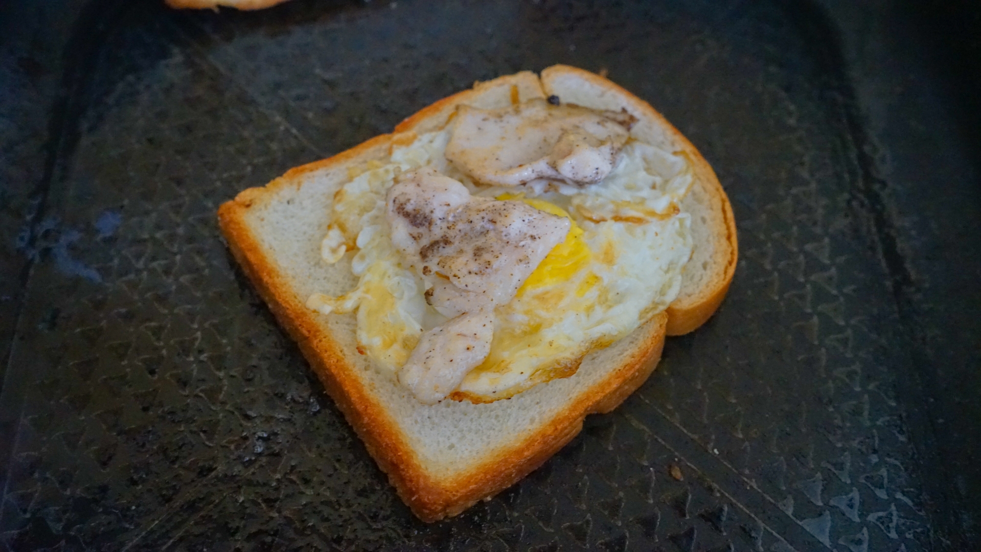 鸡胸肉三明治🥪（小烤鸡胸肉 简单早餐）的做法