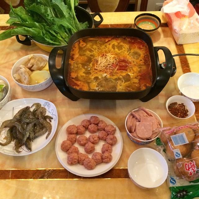 酸汤火锅（超好吃）